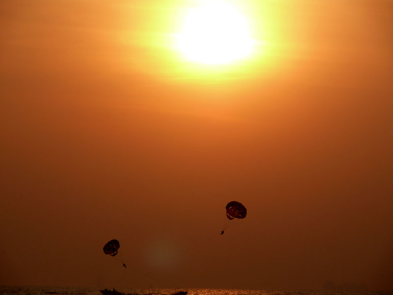People parasailing at Calangute Beach, Goa, copyright Picturejockey : Navin Harish 2005-2009