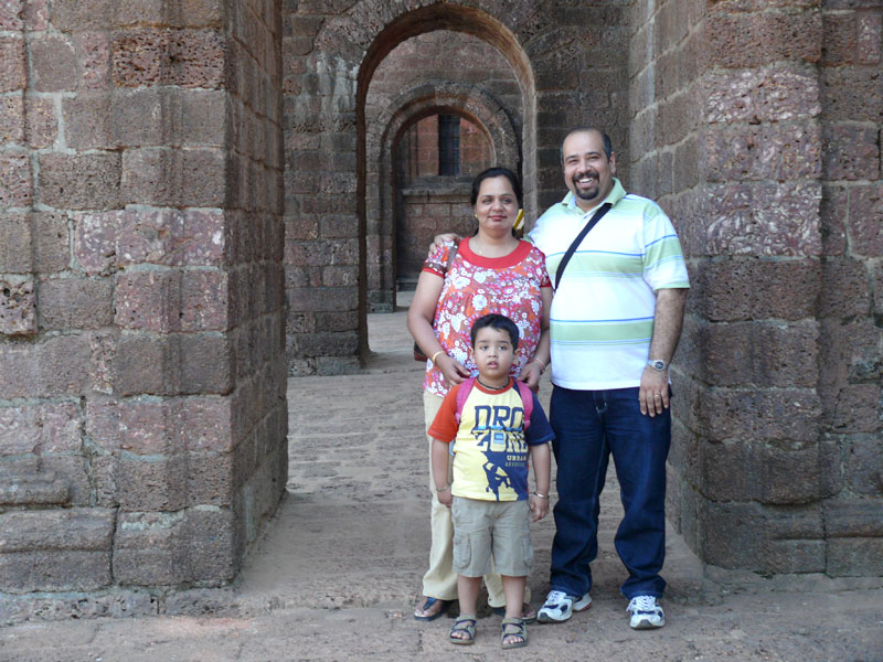 Mira, Manu and me at Bom Jesus Church, Goa, copyright Picturejockey : Navin Harish 2005-2009