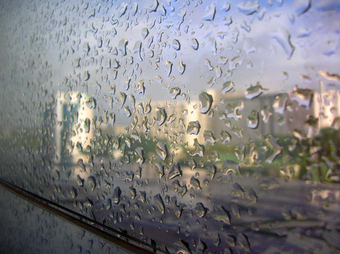 More rain drops and Leela Hotel