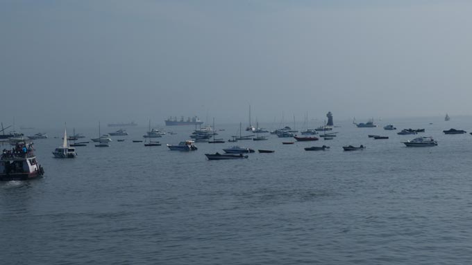 Traffic jam in Arabian Sea