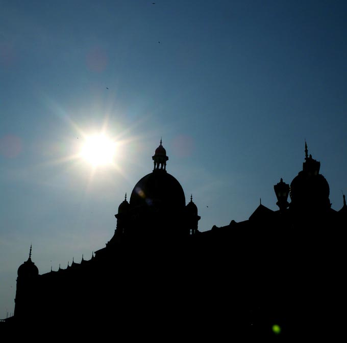 Silhoutte of Taj Mahal palace Hotel