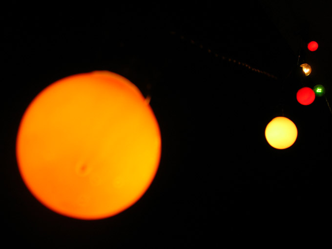 Strig of light globes