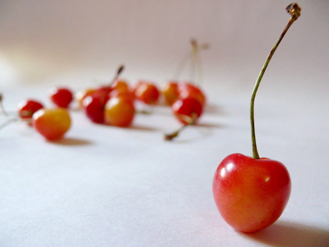 Eat a ball - An image of cherries | copyright Picturejockey : Navin Harish 2005-2007