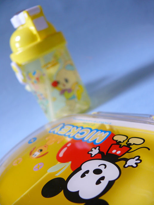 One more Mickey - An image of Manu's tiffin box with a pictureof Mickey Mouse on it | copyright Picturejockey : Navin Harish 2005-2007