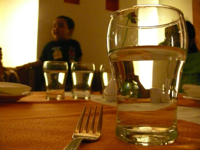An update at last - An image of Mira and Manu in Supremo- a restaurant on JV Link Road. | copyright Picturejockey : Navin Harish 2005-2007