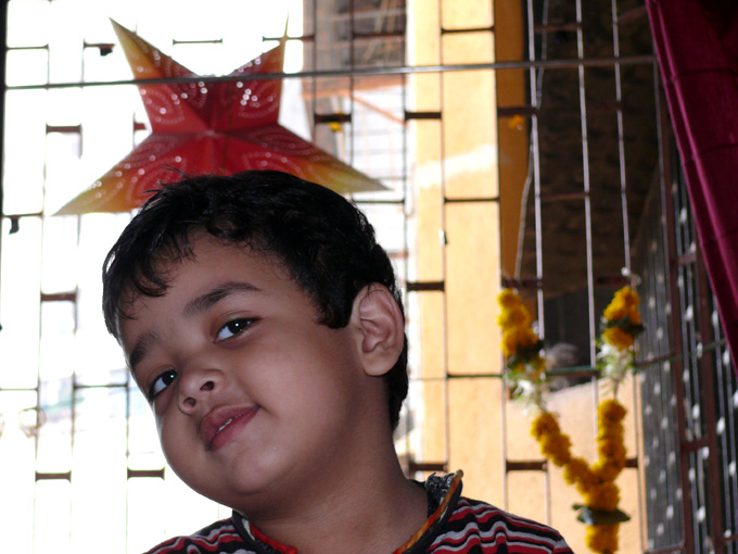 Manu in our living room on new year's day, copyright Picturejockey : Navin Harish 2005-2009
