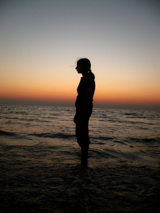 Sonia at Juhu beach, Mumbai, copyright Picturejockey : Navin Harish 2005-2009