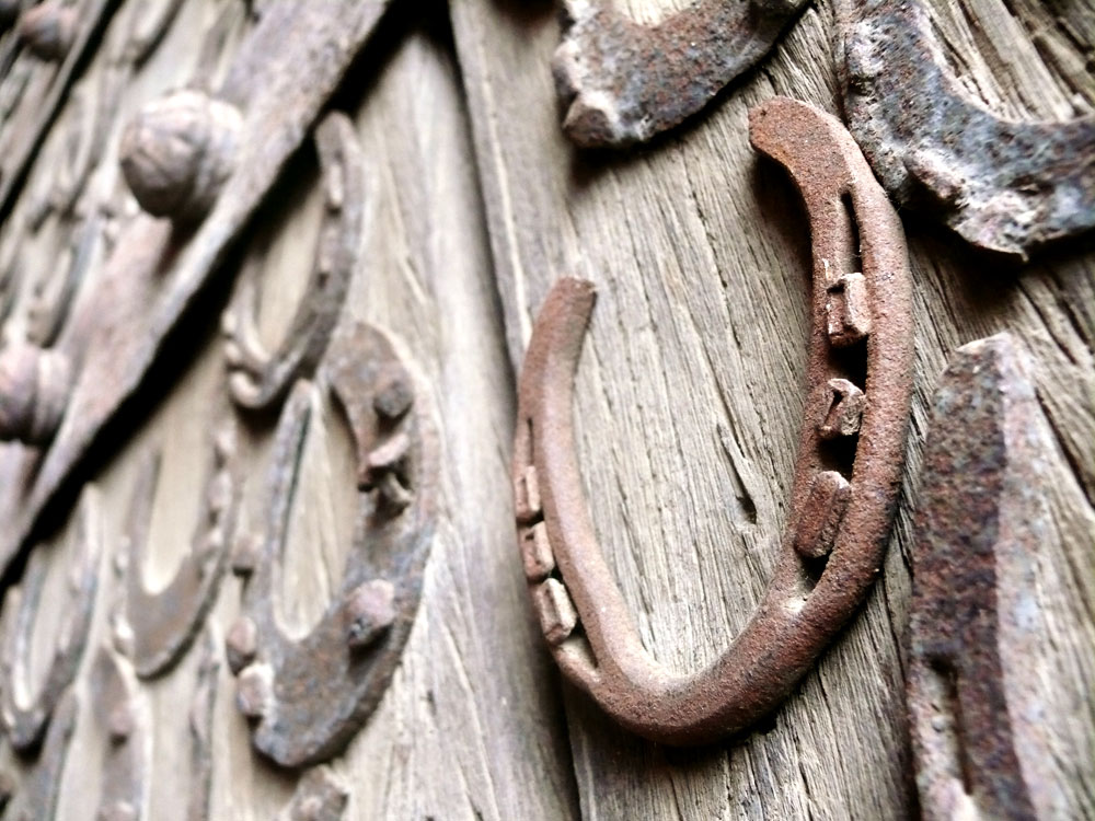 Horse shoe - for luck , copyright Picturejockey : Navin Harish 2005-2012
