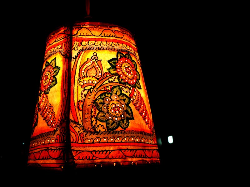 Lamp at Dilli Haat, copyright Picturejockey : Navin Harish 2005-2012