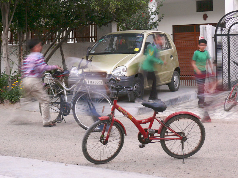 Time spent with friends, copyright Picturejockey : Navin Harish 2005-2012