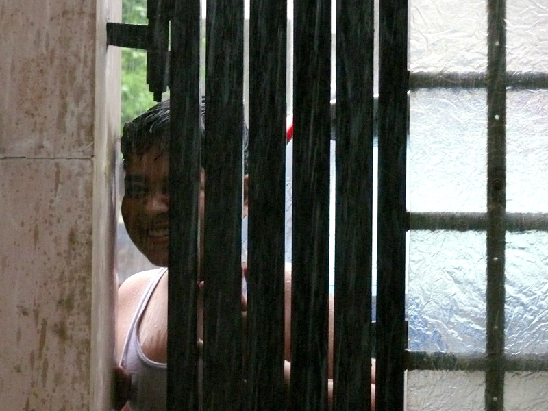 Welcoming the monsoon, copyright Picturejockey : Navin Harish 2005-2013