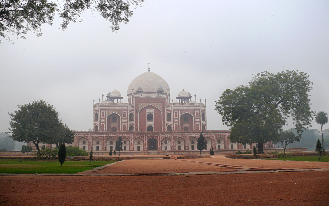 Humayun's Tomb on a foggy winter day, copyright Picturejockey : Navin Harish 2005-2014
