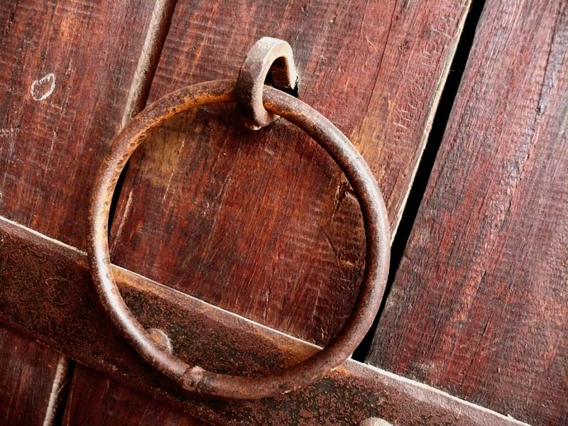 Knock! knock!, copyright Picturejockey : Navin Harish 2005-2014