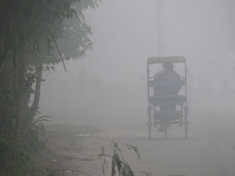 Foggy Sunday morning, copyright Picturejockey : Navin Harish 2005-2014