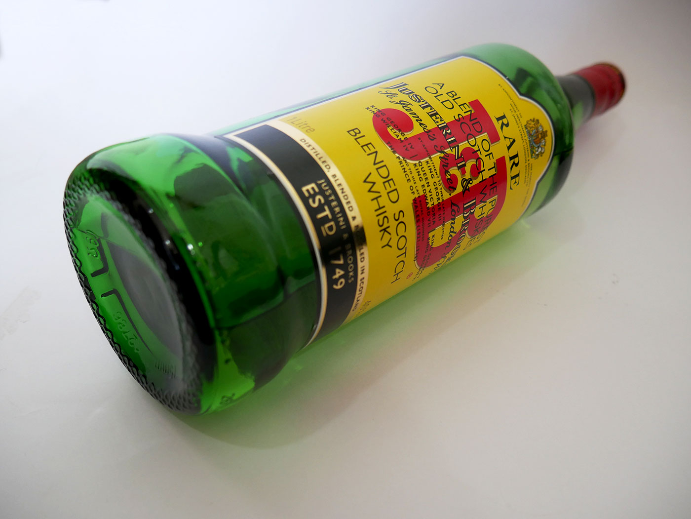 Care for some more whisky?, copyright Picturejockey : Navin Harish 2005-2019