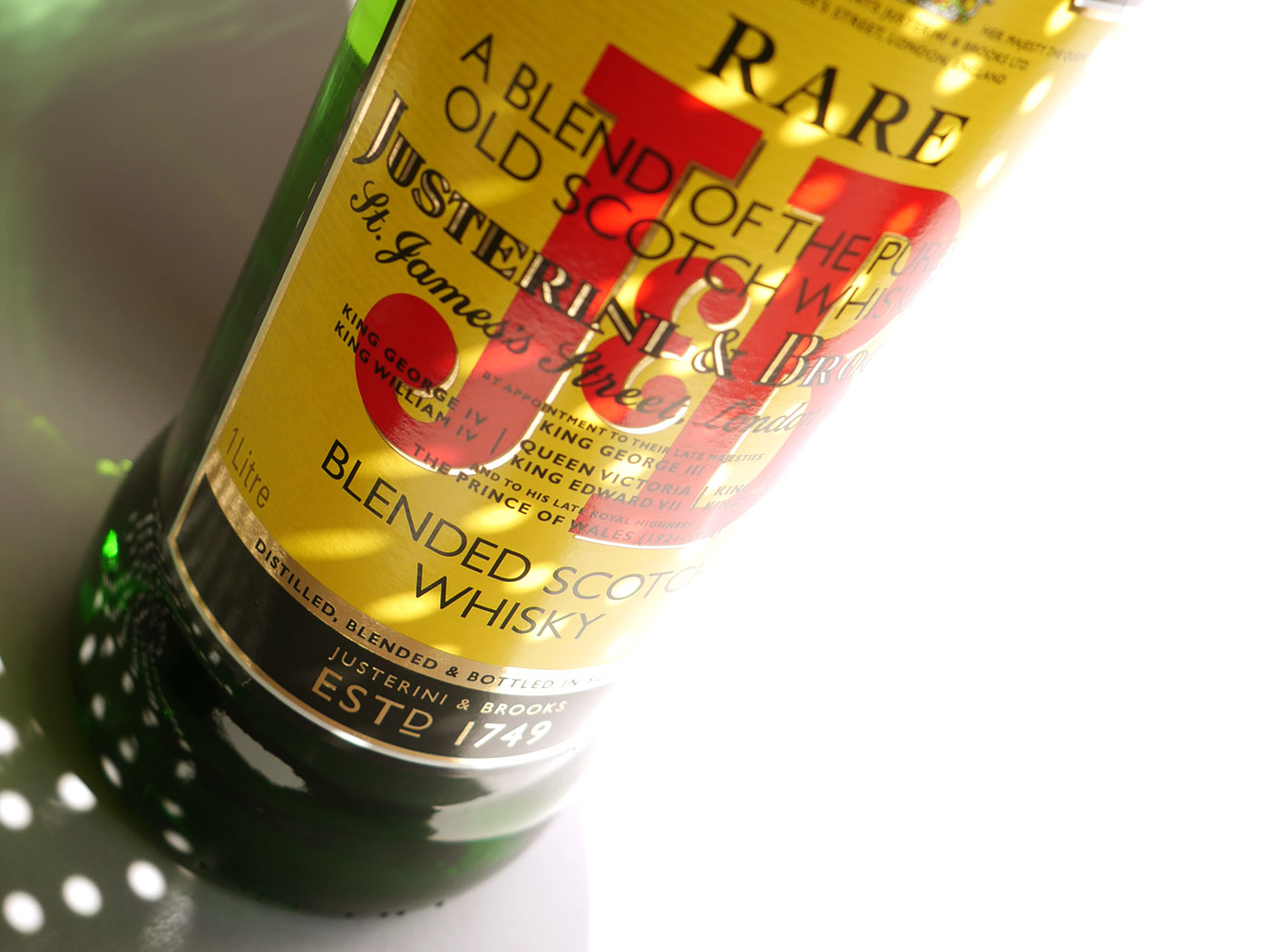 A Dynasty of Alcoholics?, copyright Picturejockey : Navin Harish 2005-2019